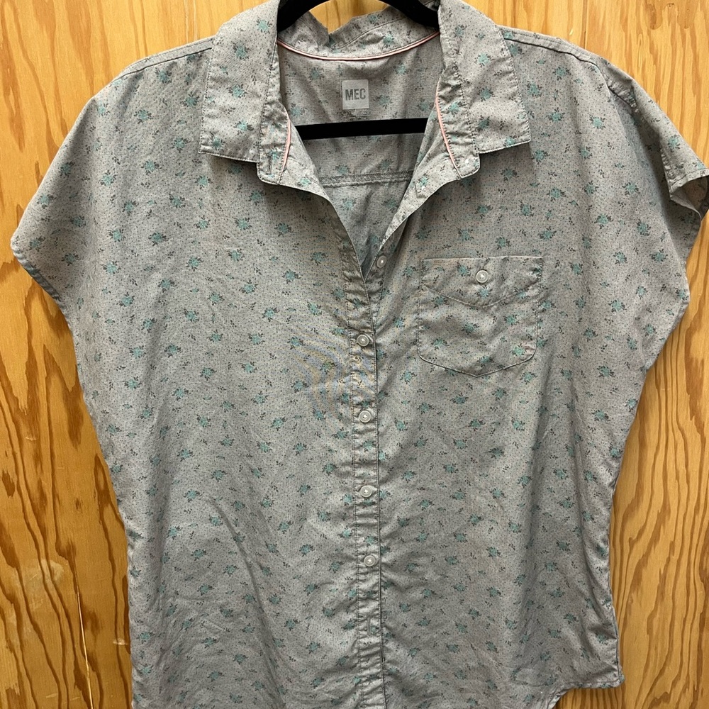 MEC flower print sun screen shirt